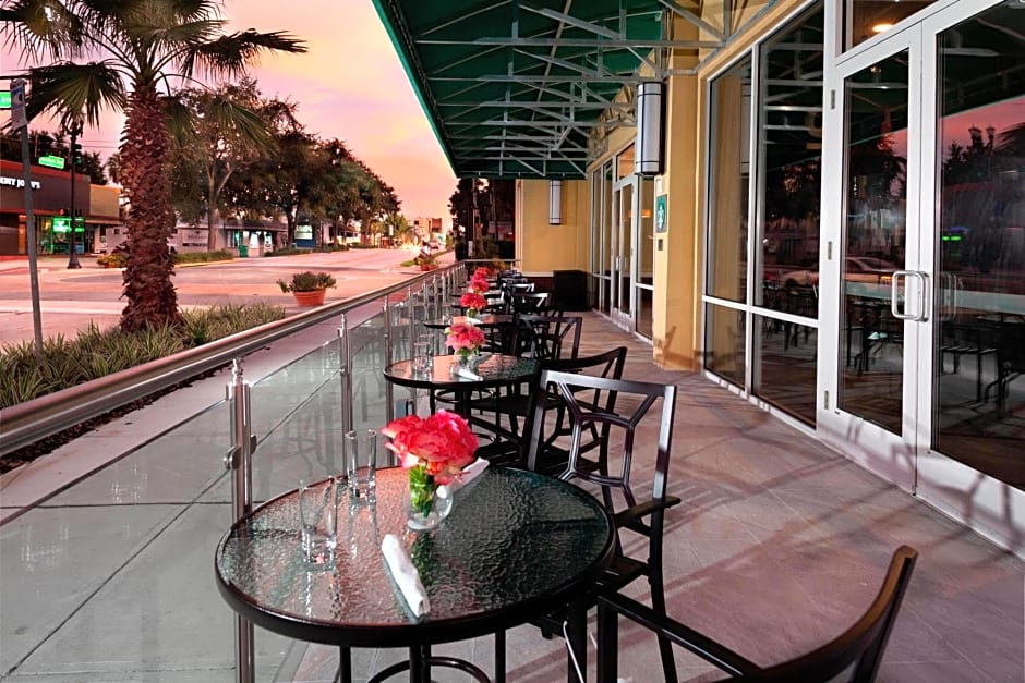 Courtyard by Marriott DeLand Historic Downtown