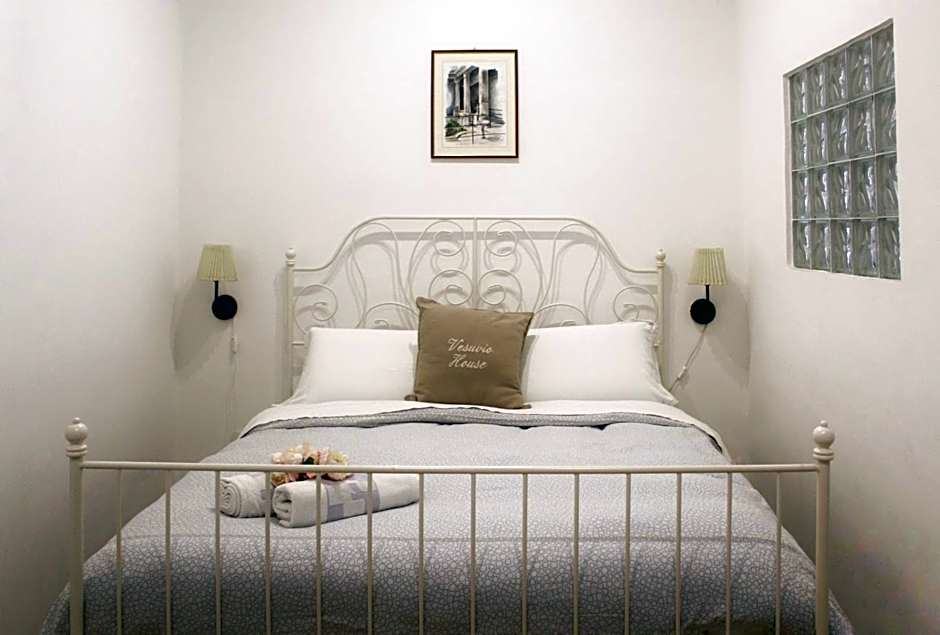 Vesuvio House appartamento indipendente e centrale