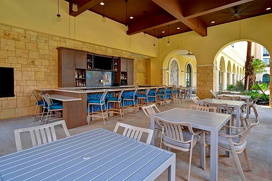 Homewood Suites by Hilton Orlando at FLAMINGO CROSSINGS Town Center