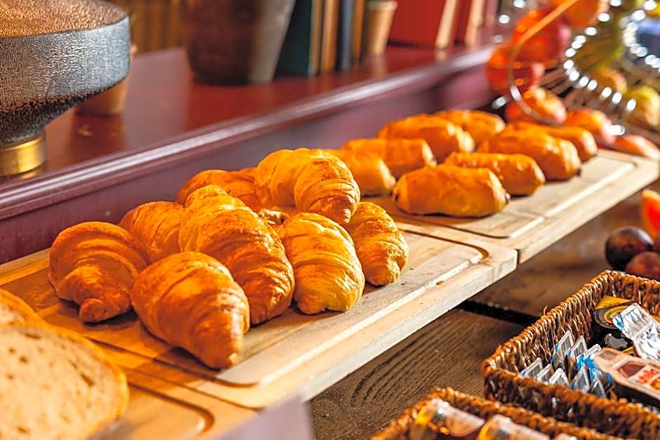 Salisbury Arms Hotel