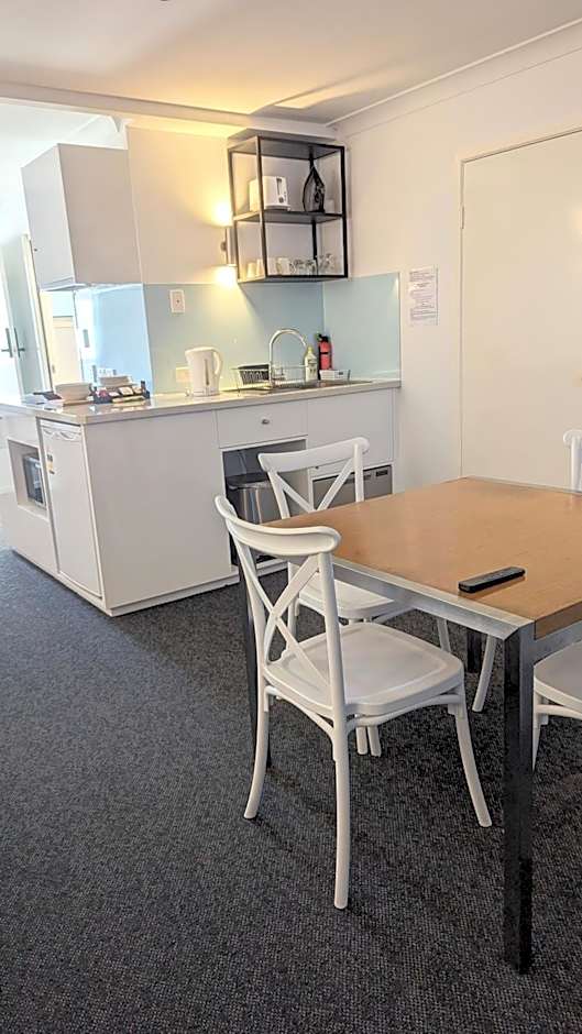 PROSERPINE MOTOR LODGE