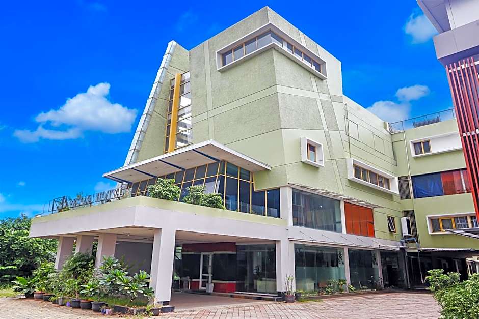 Collection O Cikarang Near Pollux Mall Formerly Hotel Pesona Cikarang