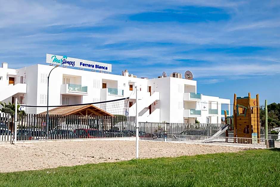 MarSenses Ferrera Blanca Hotel Family