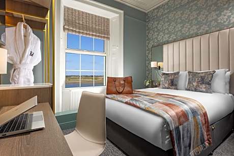 Phoenix Double Room with Sea View