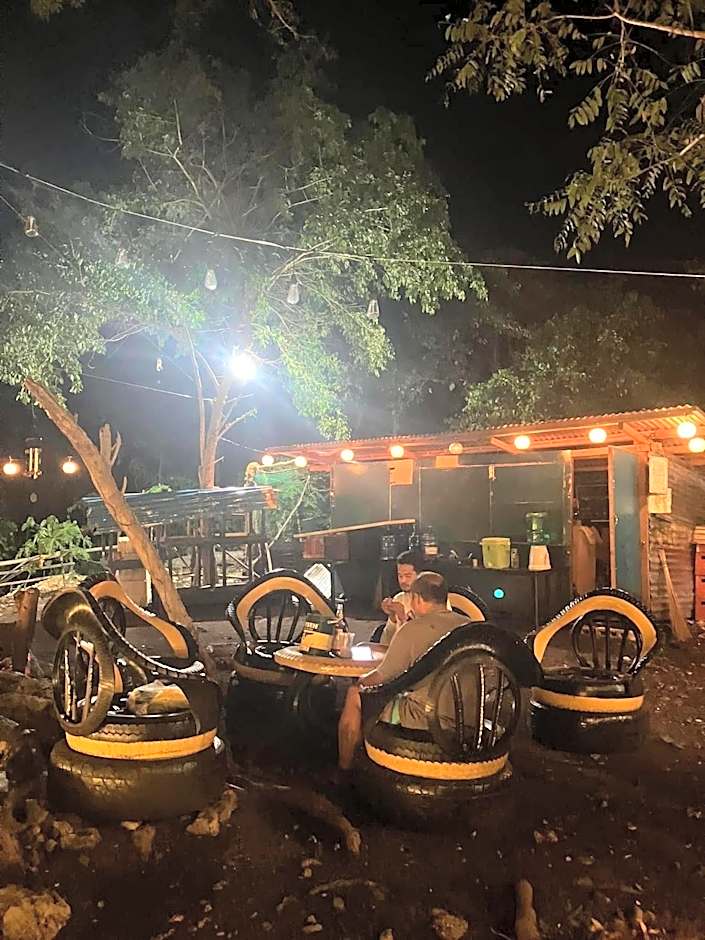 CampSarap Hostel & Resort