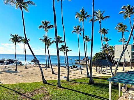 Breezy Palms Resort