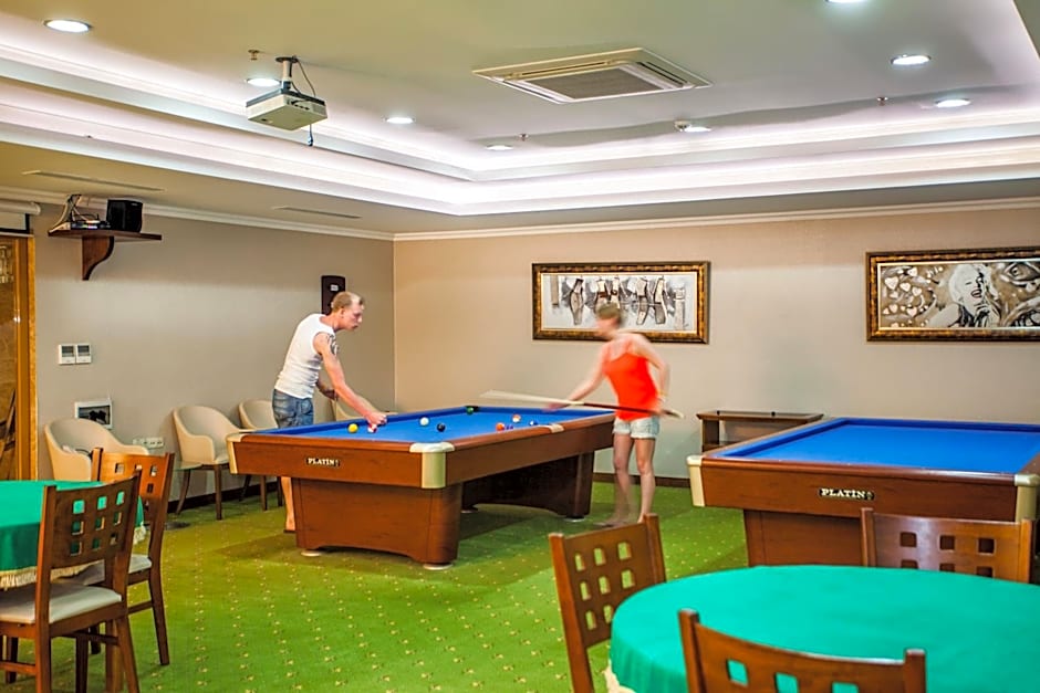 White Gold Hotel & Spa