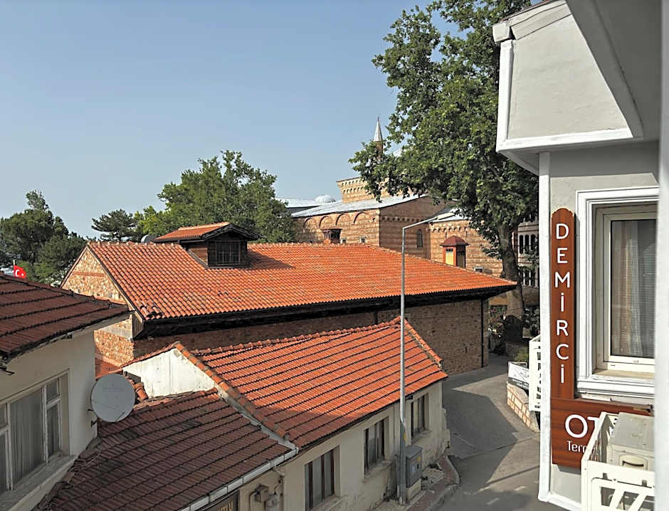 Demirci Otel