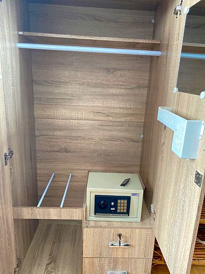 2 Vikings Guesthouse