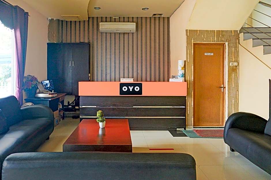 Collection O R.Sukamto Near Palembang Trade Center Mall