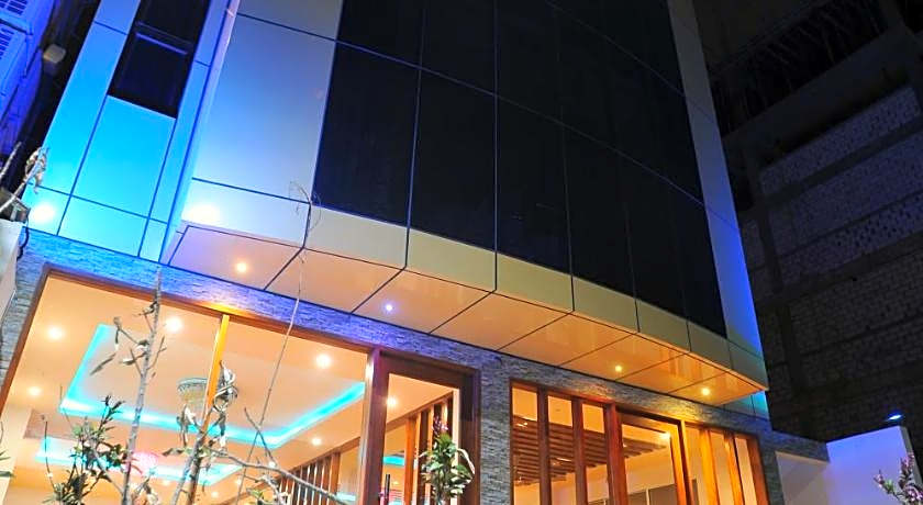 Turquoise Residence by UI