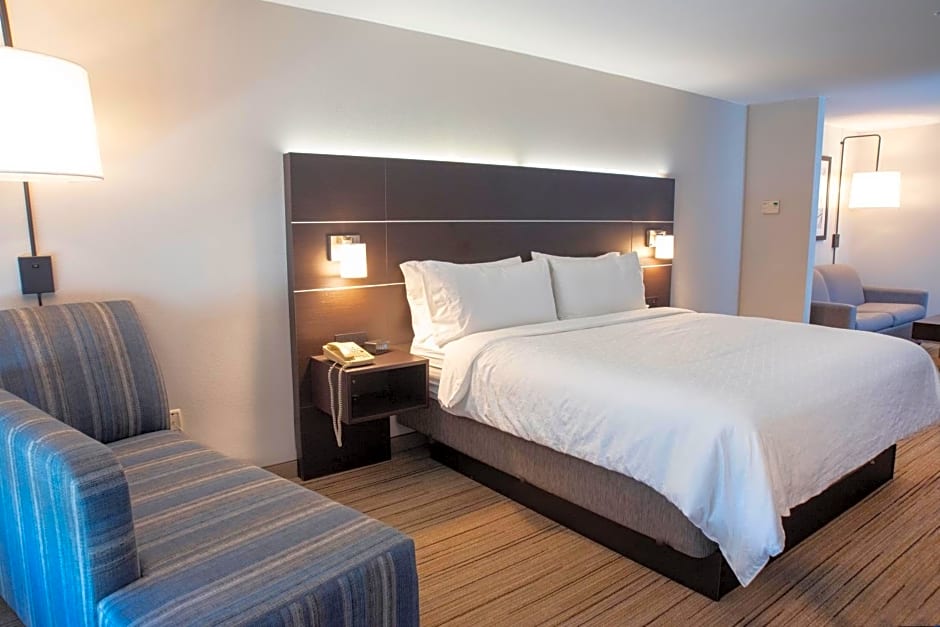 Holiday Inn Express Hotel & Suites Chester By IHG