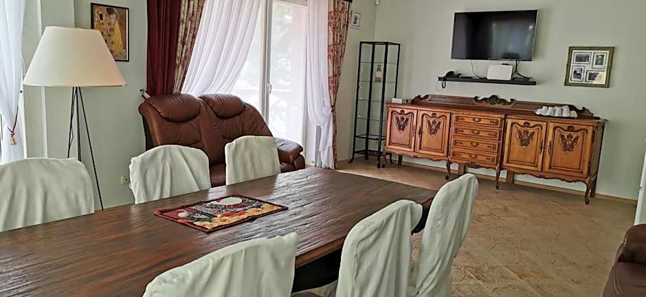 Green Gile Villa in Druskininkai Center