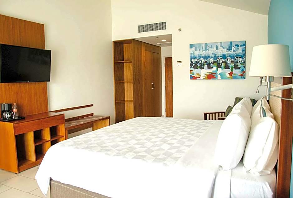 Holiday Inn Huatulco By IHG