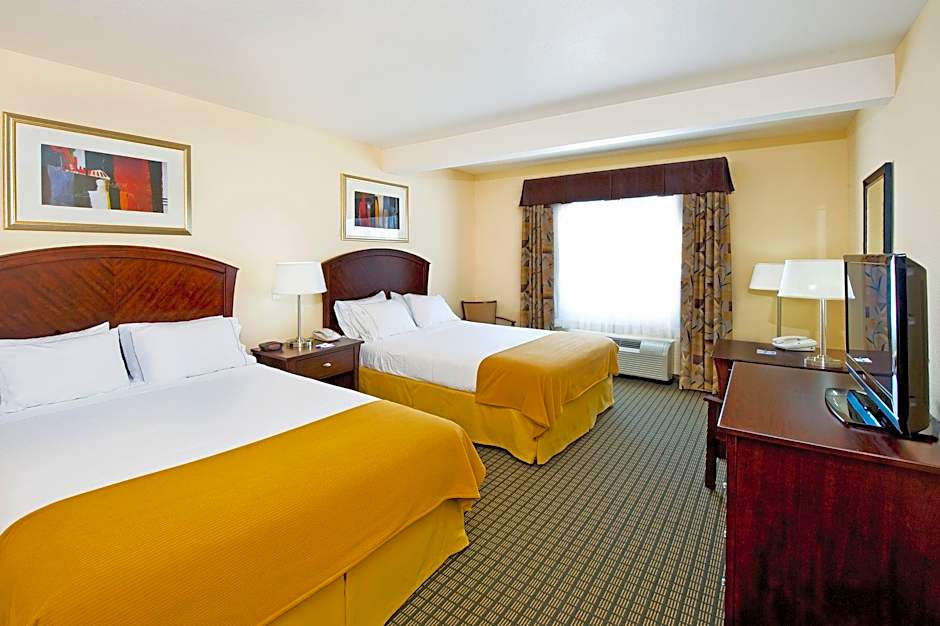 Holiday Inn Express & Suites Willcox By IHG