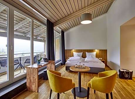 Deluxe Double Room with Balcony - Kirchberg