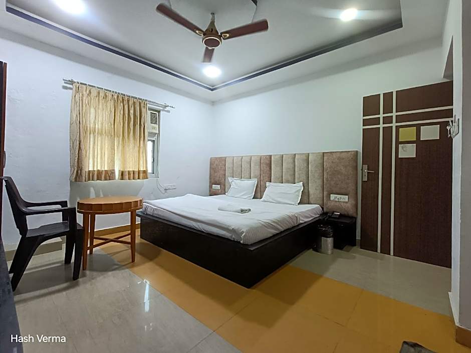 Hotel New Holiday Inn