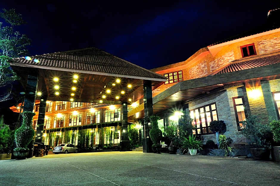 Busyarin Hotel