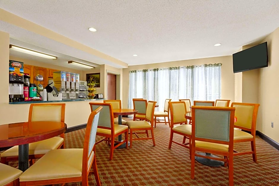 Ramada Limited - Columbia