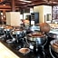 Grand Balisani Suites Hotel