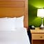 La Quinta Inn & Suites by Wyndham Rochester Mayo Clinic S