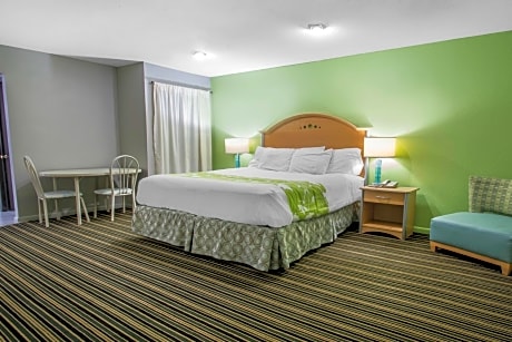 Standard King Room - Non-Smoking