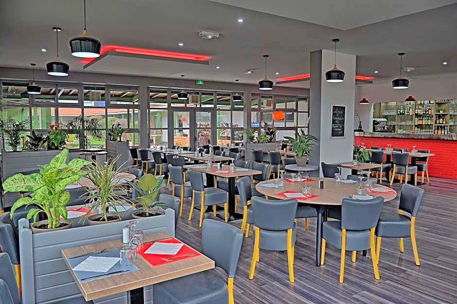 Hotel Restaurant Les Jardins D'Epone