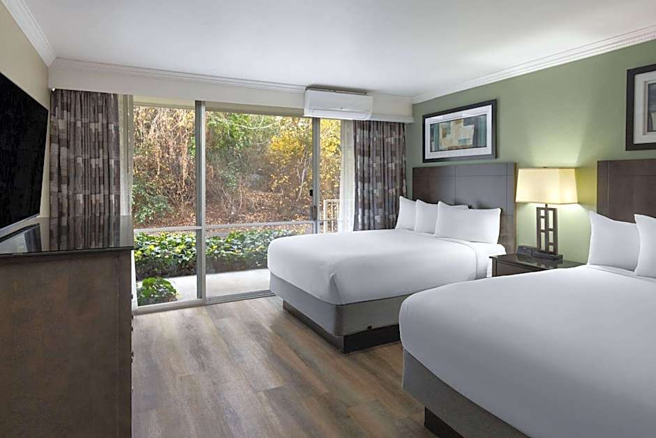 Travelodge by Wyndham Monterey Bay