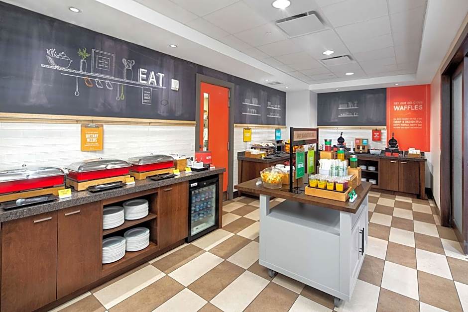 Hampton Halifax Downtown