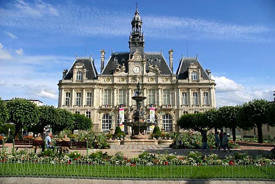 B&B HOTEL Limoges Centre Gare