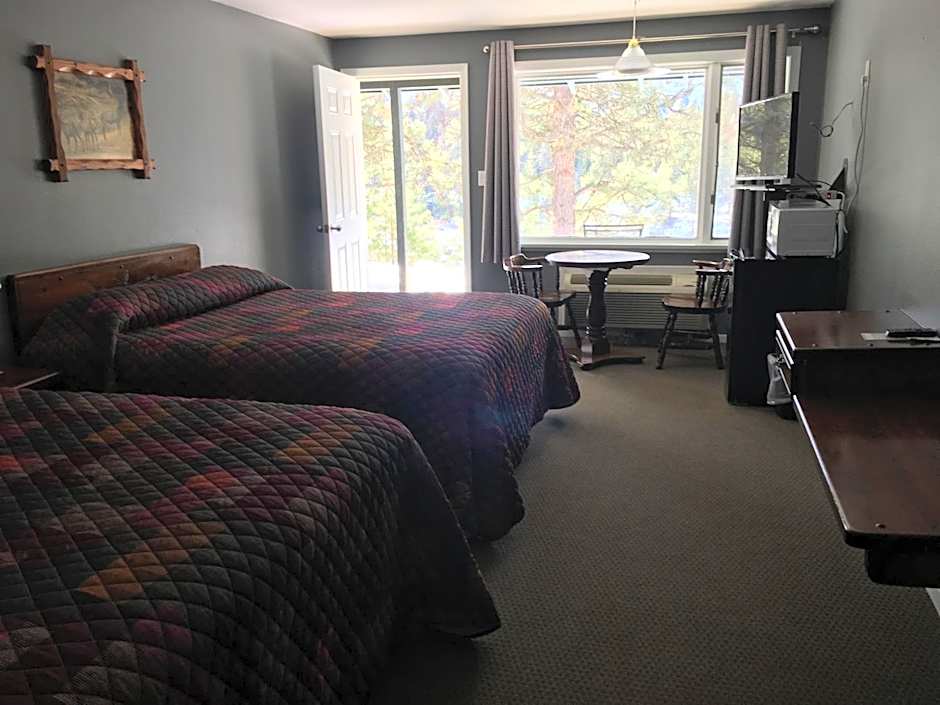 Rimrock Lodge LLC