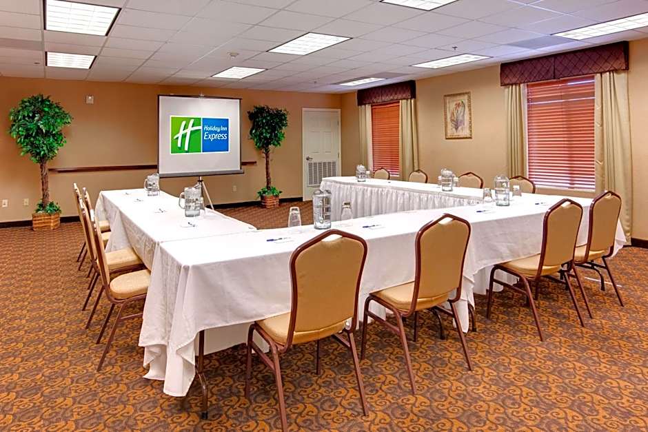 Holiday Inn Express Las Vegas-Nellis By IHG