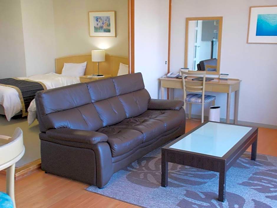 Katsuura Hilltop Hotel & Residence