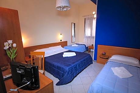 Comfort Quadruple Room