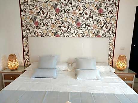 Hostal GARDEN ROUS