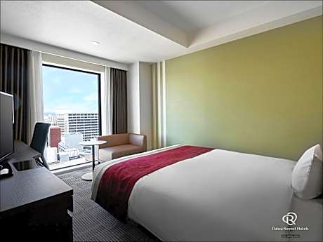 Moderate Queen Room - Non-Smoking