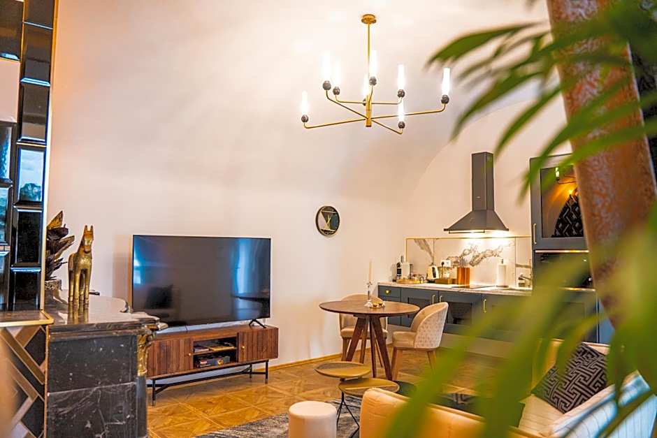 Opera apartments - Mestský palác