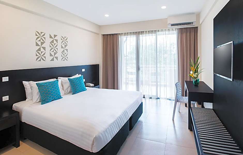 Tanoa International Dateline Hotel