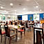 Holiday Inn Express Poole By IHG