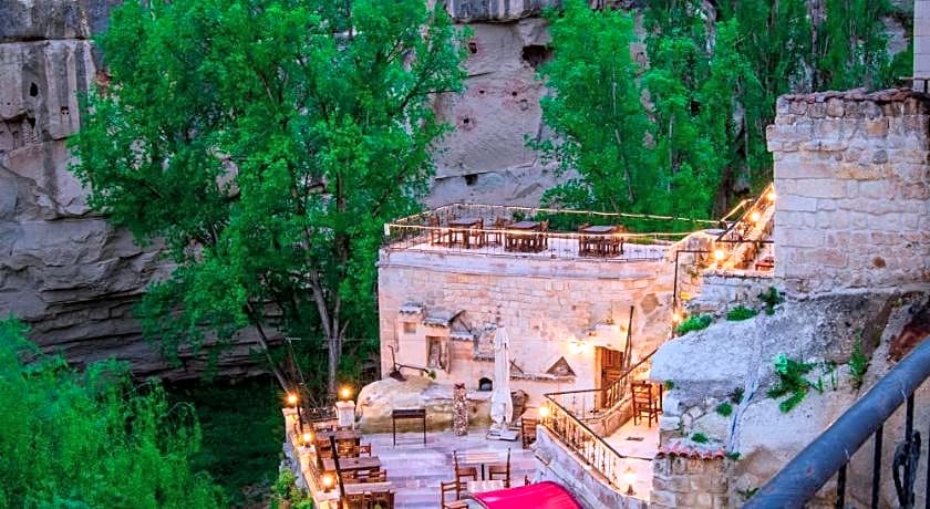 Cappadocia Splendid Cave Hotel