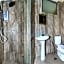 OYO 89932 DD Homestay