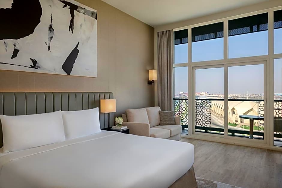 Photo 1 of 13 of Deluxe 1 King Bed, Pool View, Balcony