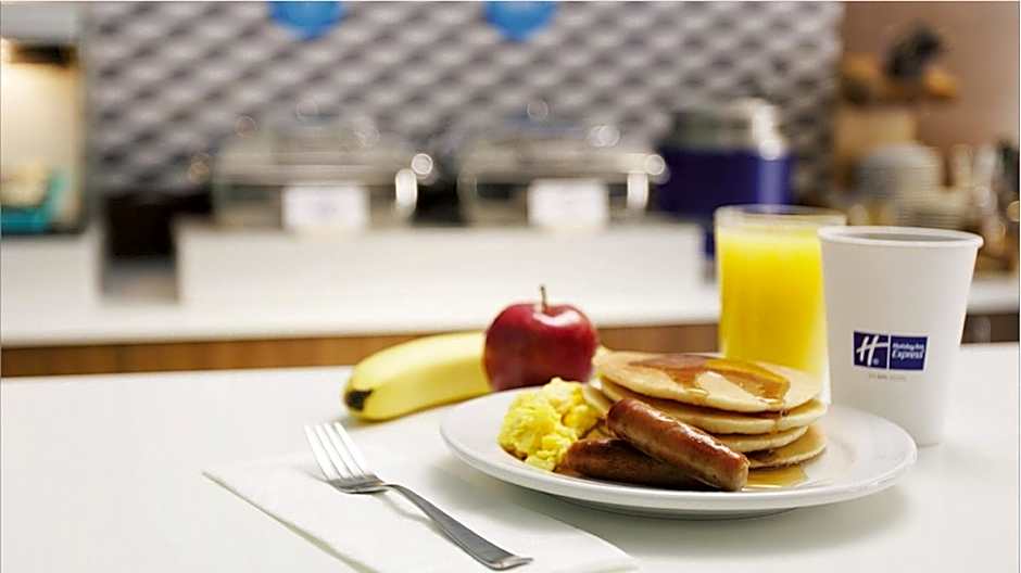 Holiday Inn Express & Suites - Jacksonville W - I295 and I10 By IHG