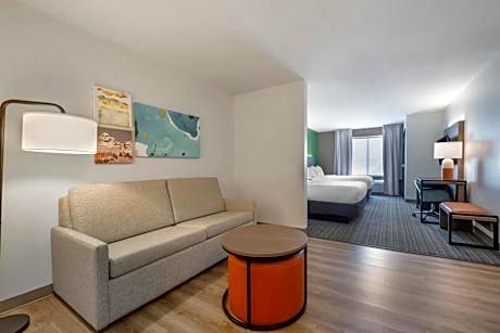 Queen Suite with Two Queen Beds