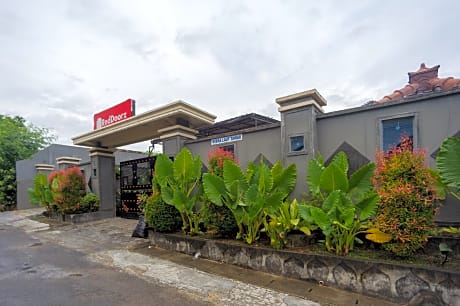 RedDoorz Syariah near RS Advent Bandar Lampung