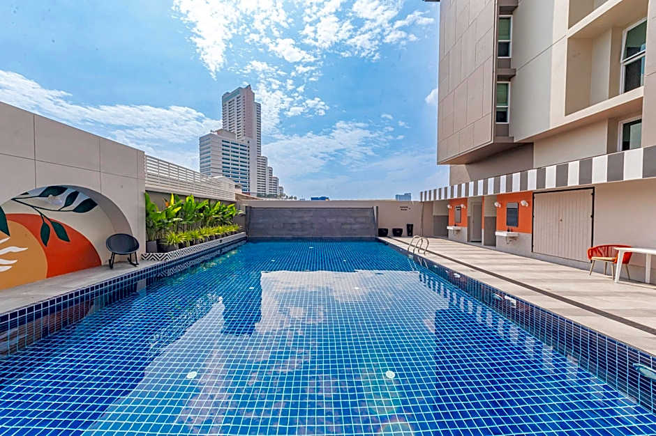 Buri Sriphu Boutique Hotel