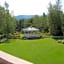 Summit Lodge