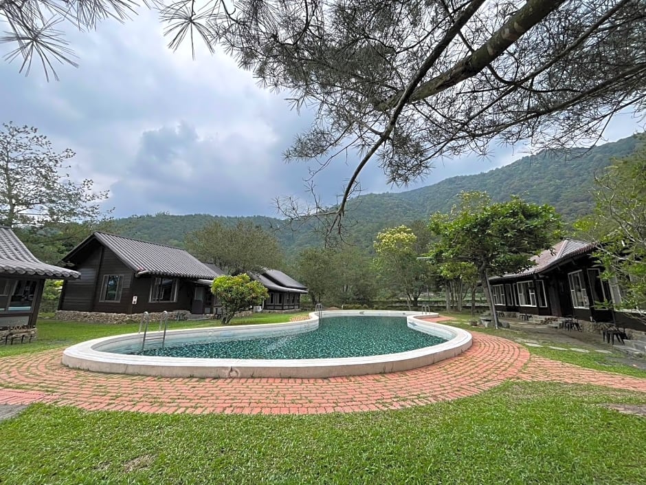 Pinehome Villa
