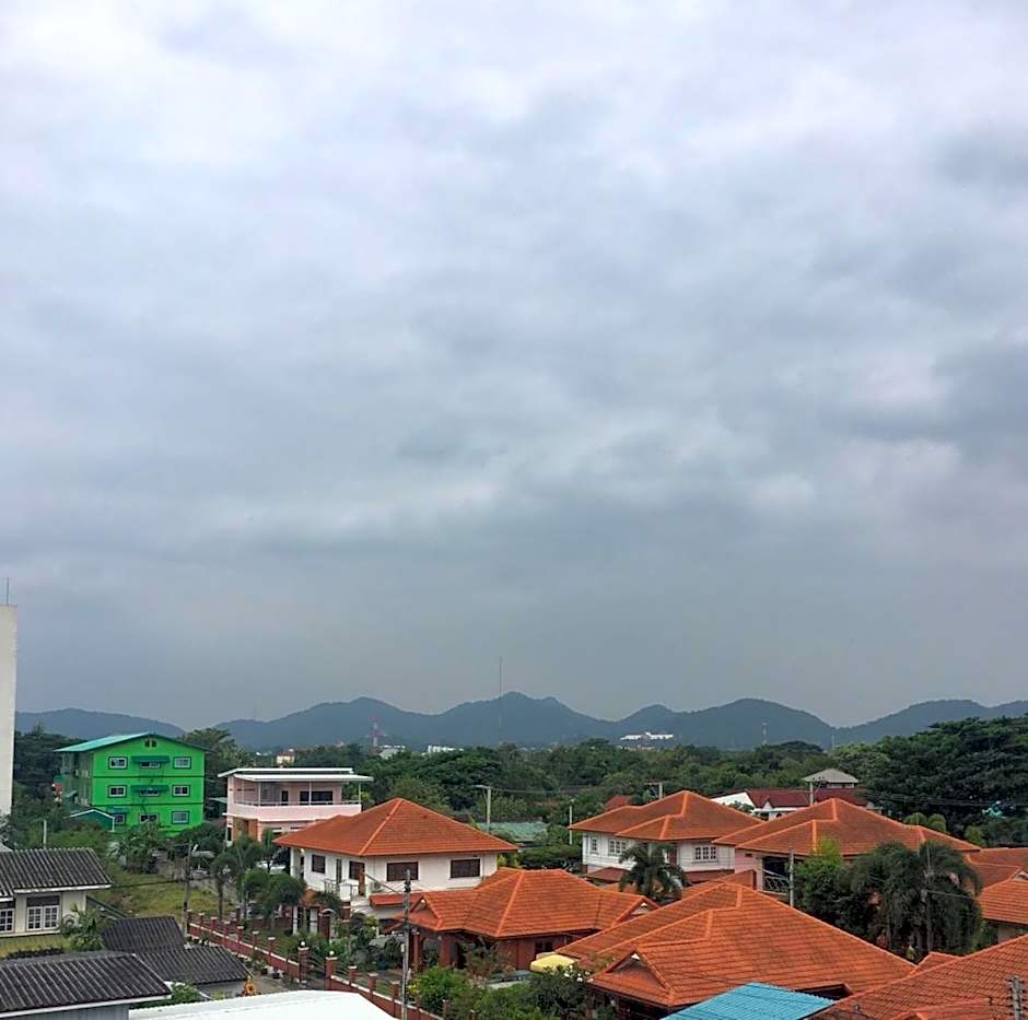 H12, The Stylish Apartment