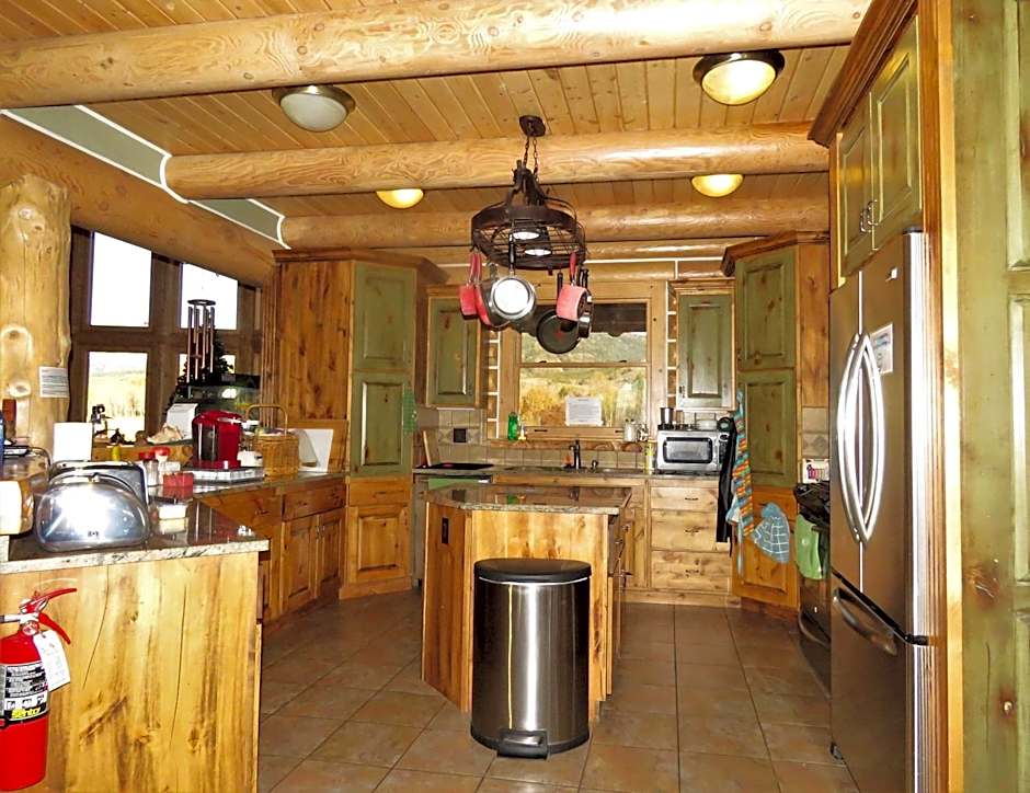 Teton Hostel HideAway
